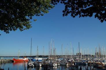 Acqua Strande Yachthotel & Restaurant
