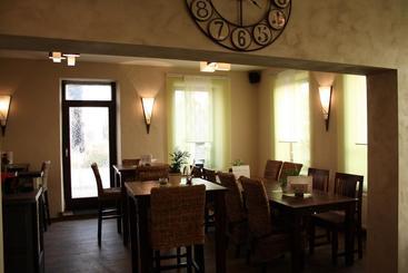 ホテル Bistro   3 Eck