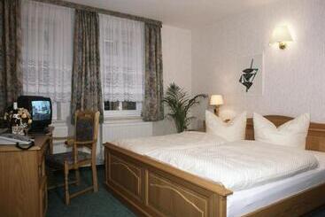 Отель Gasthaus Kupfer