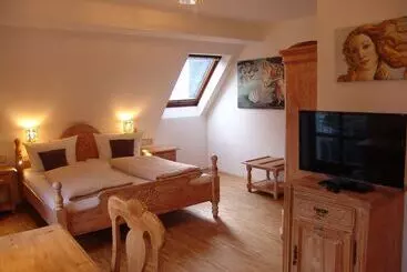 Hotelli Landhaus Sassenhof
