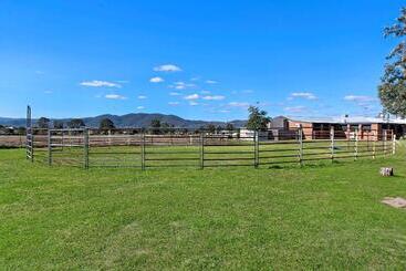 Hotel Econo Lodge Savannah Park Tamworth