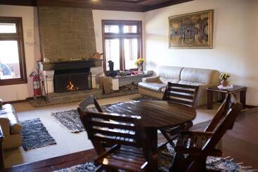 Hotelli Pousada Palacio Monterei