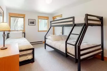 ホテル Smuggler By Telluride Alpine Lodging