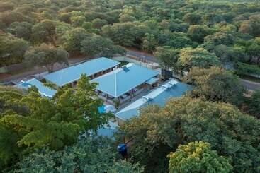 تختخواب و صبحانه The Shrub Lodge