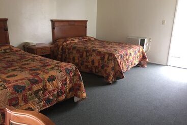 Golden Hills Motel