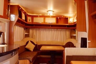 Hotel Go Outdoors Caravan Park Nuwara Eliya