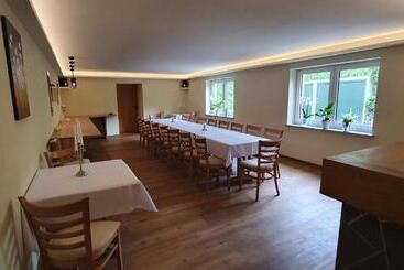 Отель Restaurant Elsterblick