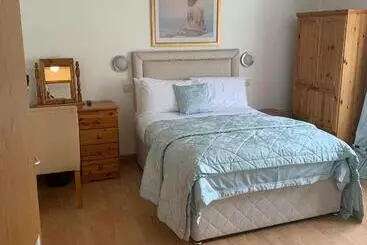 Pensione Brooke Lodge Guesthouse