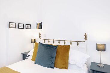 민박 The Old Parsonage