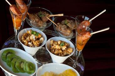 בית מלון כפרי Tutwa Desert Lodge