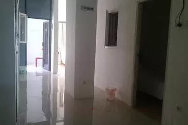 Szálloda Koolkost Syariah @ Capsule Homestay Kedungdoro