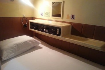 Kapsül Otel Capsule Kinuyahotel Ikebukuro  Men Only