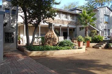 بنسيون @four Guest House Brits