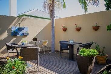 פנסיון Guesthouse Larachelle