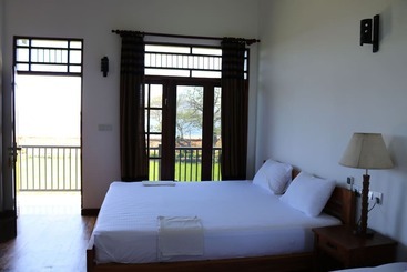 Serene Park Hotel By Ark