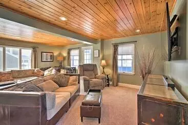 コテージ Lake Chautauqua Home < 1/2 Mile To Town & Water
