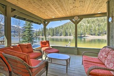 بيت ريفى Sunsoaked Hideaway On Lake San Cristobal!