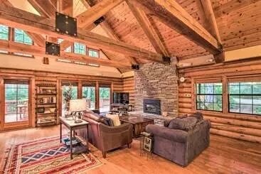 Vakantiehuisje Anderson Island Cabin On Half Acre With Fire Pit!