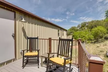コテージ Early Cabin W/ Deck ~ 20 Mi To Lake Brownwood!