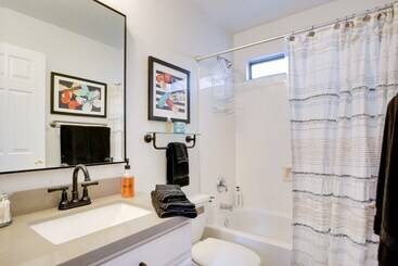 קוטג'' El Mirage  Sunshine House  W/ Private Pool!