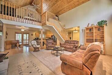 بيت ريفى Elk Haven Show Low Cabin W/ Deck & Pool Table!