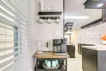 Mökkimajoitus Deck & Pool Access: Myrtle Beach Getaway