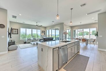 Hus på landet Fountain Hills Escape W/ Panoramic Mtn Views!