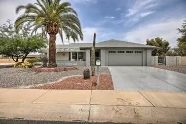 Mökkimajoitus Sun City West Vacation Rental Near Golf Courses!