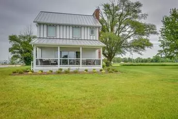 Mökkimajoitus Waterfront Maryland Vacation Home: Private Beach!