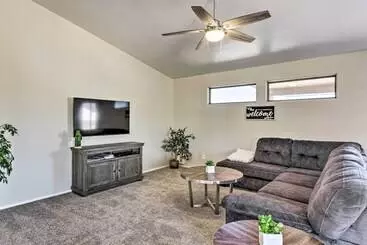 Mökkimajoitus Oro Valley Home W/ Hot Tub & Mountain Views!