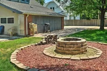Mökkimajoitus Pet Friendly Ogallala Home ~ 7 Mi To Lakefront!