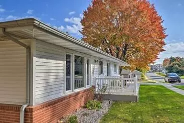 コテージ Updated Pet Friendly Home   9 Mi To Ski Area!