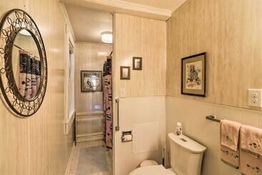 Waynesville Creekside Cottage: Outdoor Relaxation!