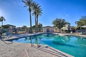 Mökkimajoitus Goodyear Desert Oasis: Walk To Community Pool