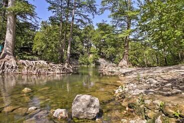 Dom wiejski Charming Lake Retreat W/ Patio & Boat Parking!