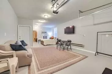 Mökkimajoitus Lovely Elmira Cabin W/ Deck, 18 Mi To Gaylord