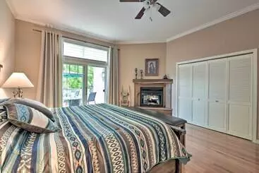 Mökkimajoitus Modern Dalton Ranch Golf Club Home W/ Mtn View