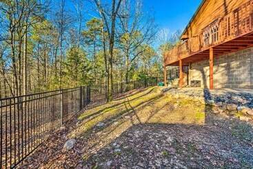 بيت ريفى Pet Friendly Cabot Cabin W/ Fenced Yard!