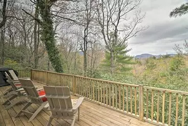 コテージ 2.5 Acre Lake Toxaway Mtn Lodge W/ Tree House!