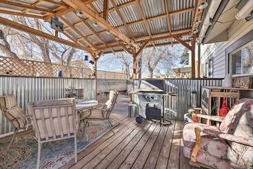 کلبه Charming Cedar City Retreat Walk To Downtown!