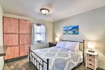 Mökkimajoitus Charming Leadville Retreat W/ Private Hot Tub