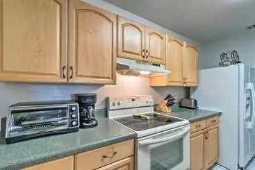 Mökkimajoitus Charming Port Charlotte Home W/ Lanai & Pool!