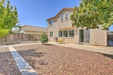 Mökkimajoitus Elk Grove House W/ Grill ~ 3 Mi To Old Town!