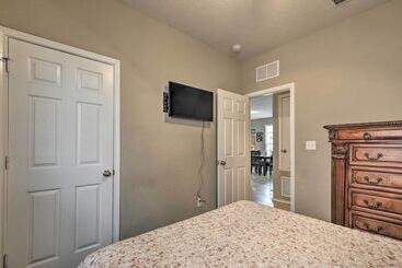 بيت ريفى San Antonio Abode Near Golf, Shops + Dining!