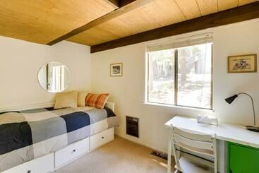 بيت ريفى Spacious Cabin W/ Deck, < 3 Mi To Donner Lake