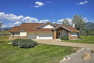 کلبه Spacious Home W/mtn Views, 2mi To Steamboat Resort
