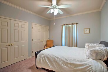 بيت ريفى Spacious Stallion Lake Ranch Home W/ Patio