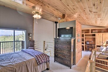 Vidéki Ház Woodsy Cabin Hideaway W/ Deck: Hike, Fish, Escape