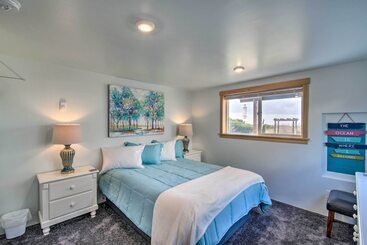 コテージ Coastal Retreat: Deck, Ocean Views + Walk To Beach