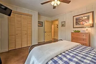 コテージ Peaceful Family Cabin On 10 Acres W/ Game Room!